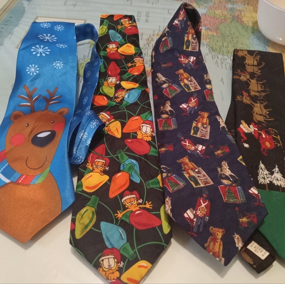 Christmas ties - Picture 7 of 12